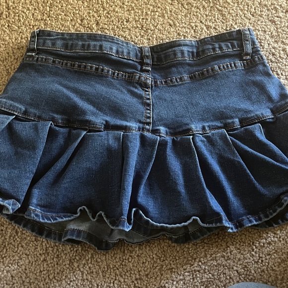 Blue Denim Ruffled Skirt - Picture 4 of 7